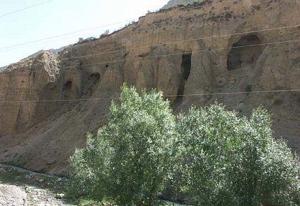 Figure 24: Remains of a Karez at the right bank of the Basmanda-sai

